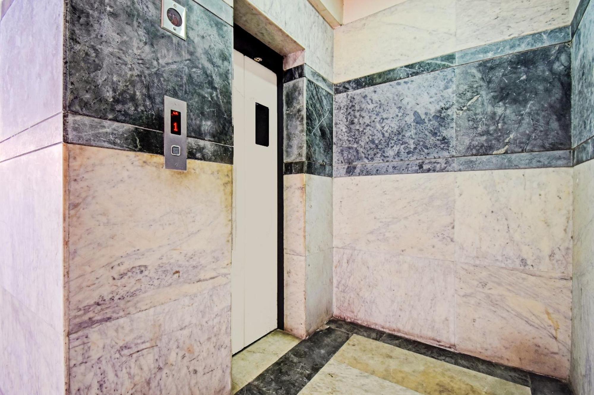 Hotel Collection O Motisarai Calcutta  Esterno foto